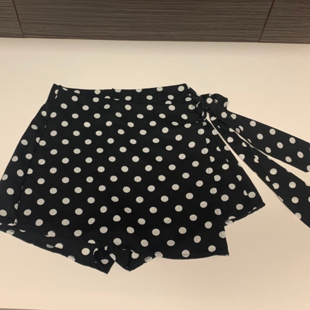 Princess Polly Polka Dot Wrap Mini Skirt / Skort - Picture 8 of 8